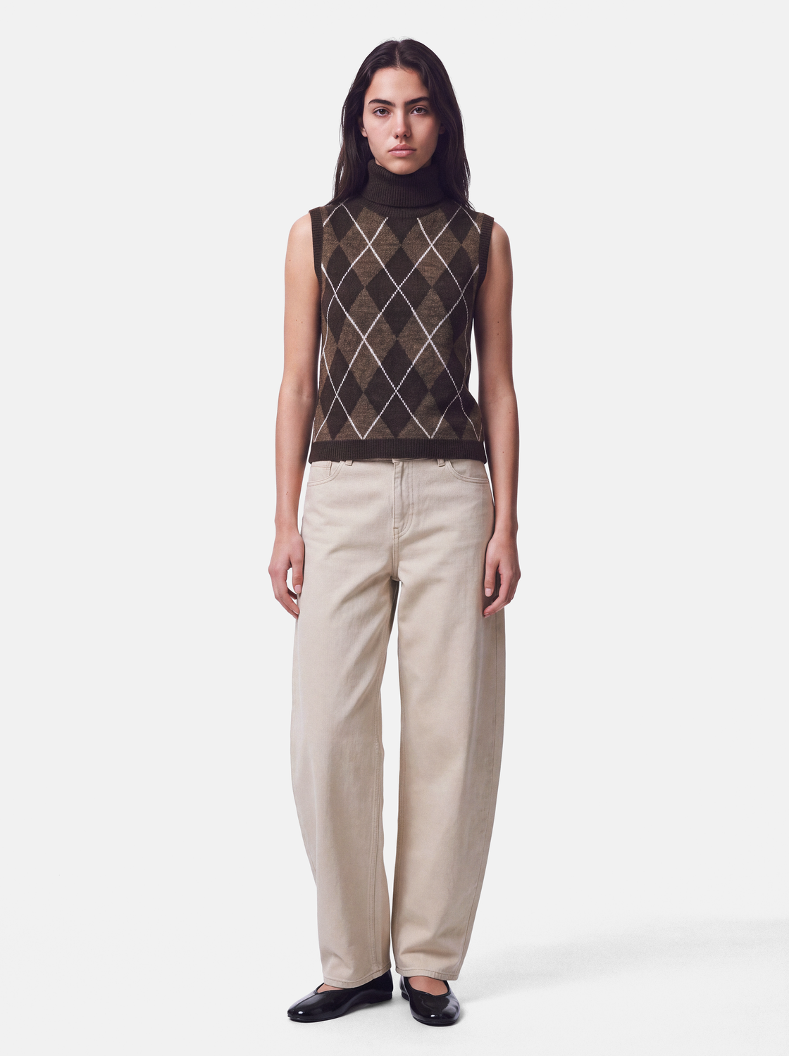 model_shot-front_full